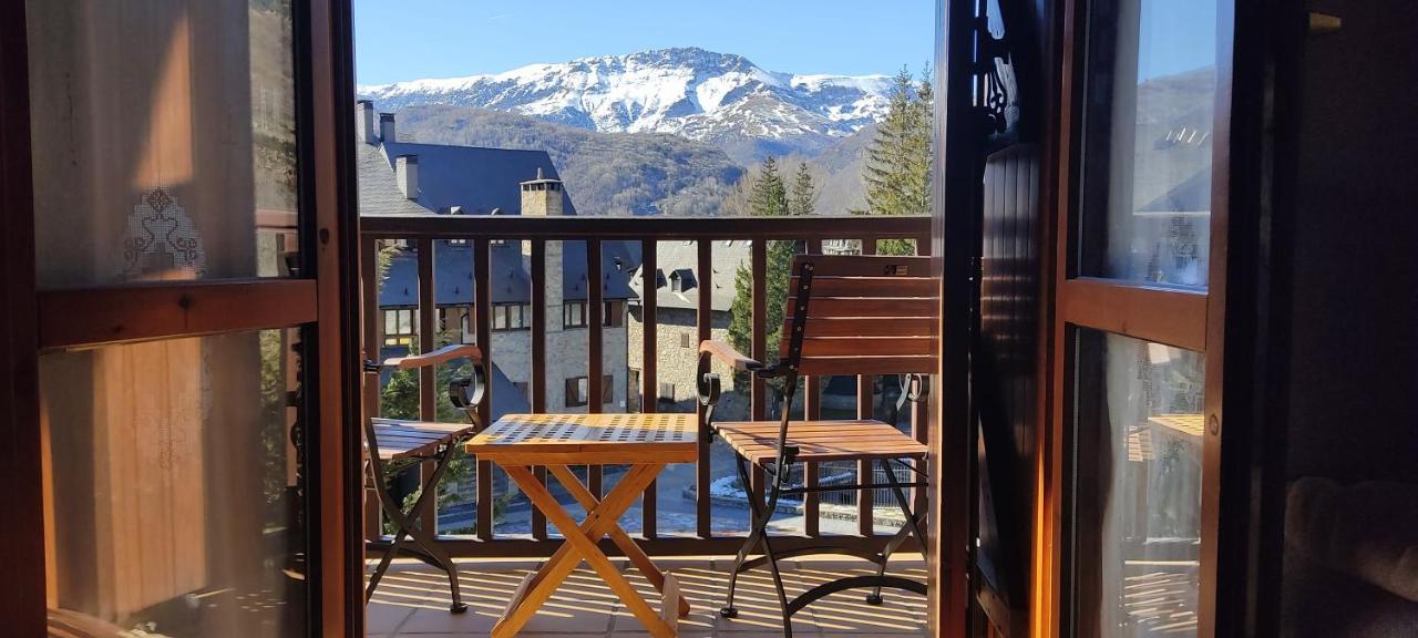 Atico Duplex Casa Ximet Apartman Benasque Kültér fotó